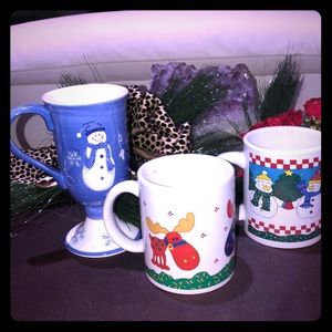 3 CHRISTMAS MUGS